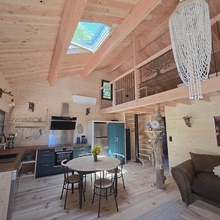 De La Raviege La Laurinette Angles (Midi-Pyrenees)